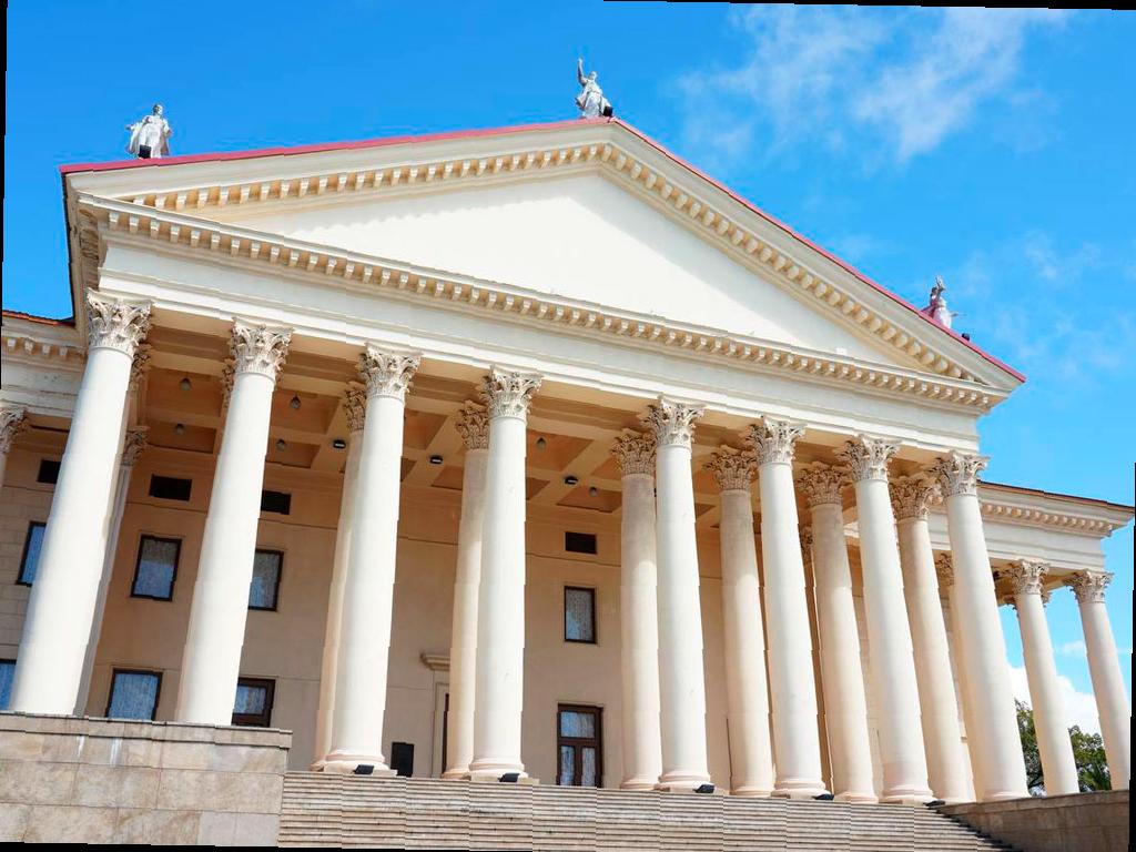 Гастроли Государственного русского театра драмы в Сочи