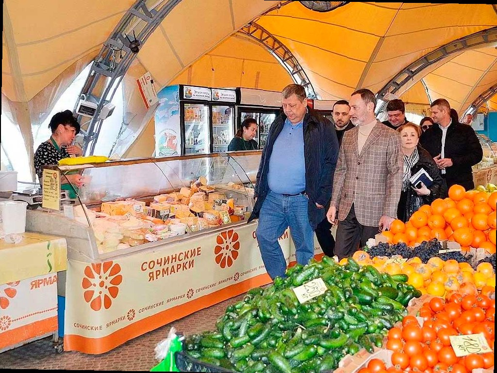Депутат ЗСК Виктор Тепляков проинспектировал работу муниципальной ярма