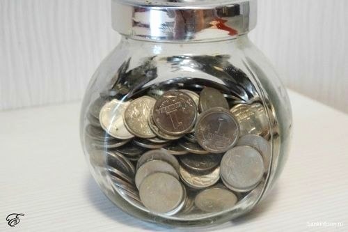 Россияне смогут бесплатно обменять накопившуюся мелочь на купюры